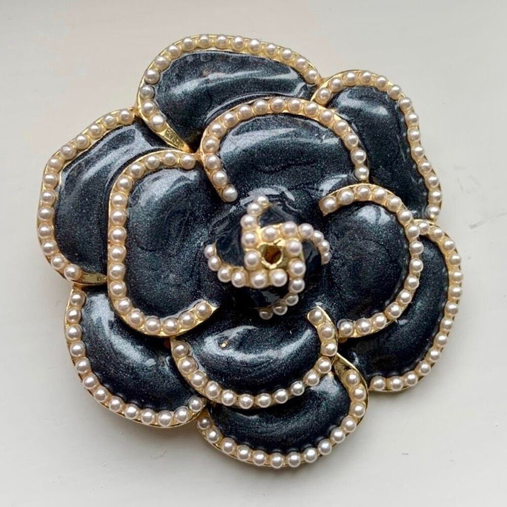 Camellia Bro-Brooch Black Enamel Faux Pearls Gold Tone Lapel Pin